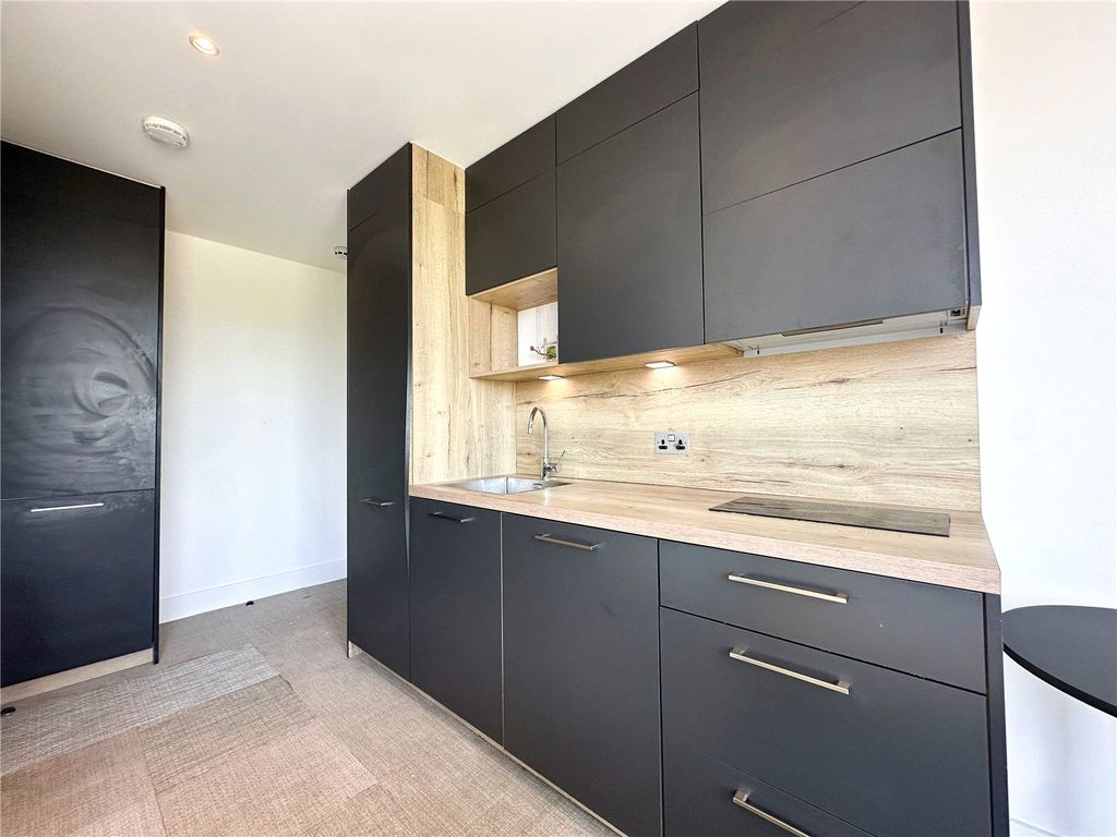 Property photo 2 of 5 Picture No. 04