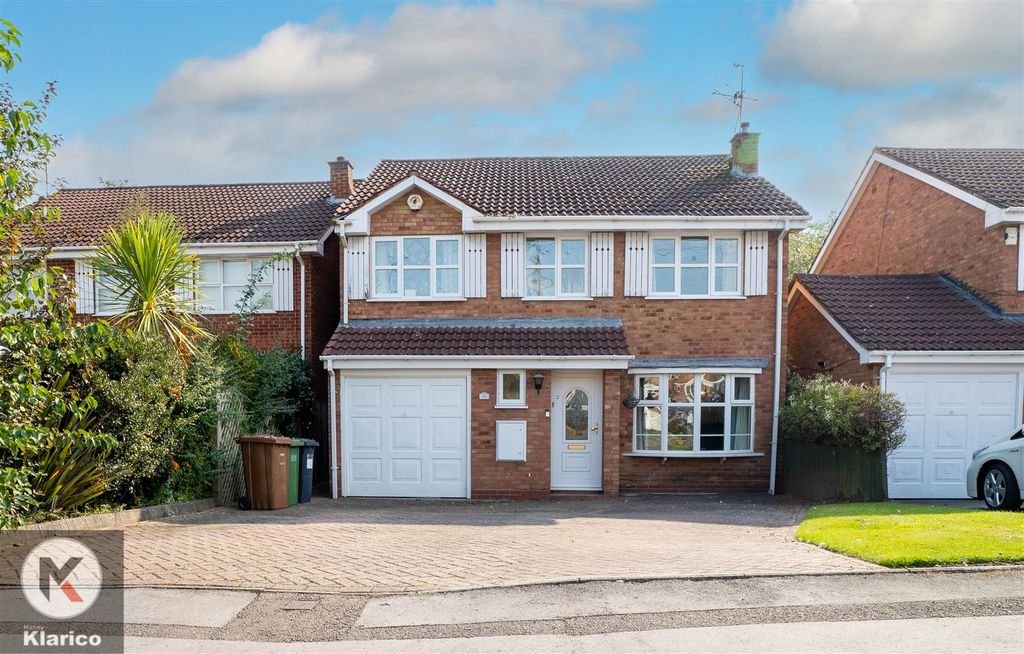Property photo 1 of 20 Harnal Close-14.Jpg