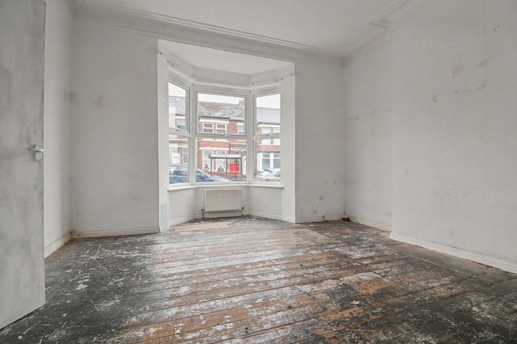 Property photo 3 of 9 24 Imeary Street, South Shields, Tyne And Wear, Ne33 4Eg