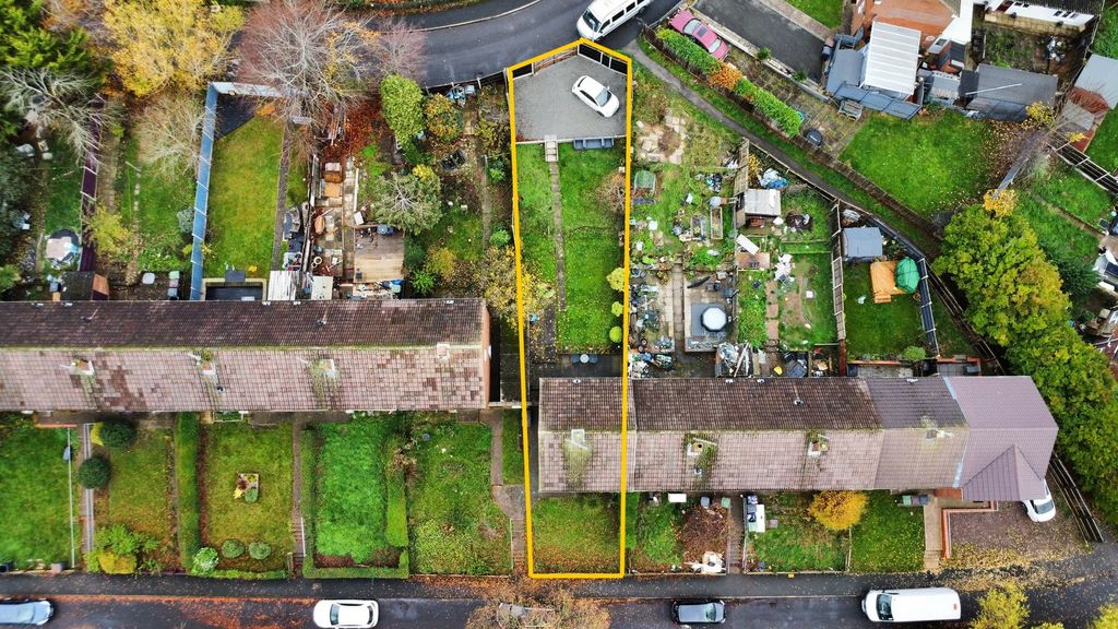 Property photo 2 of 26