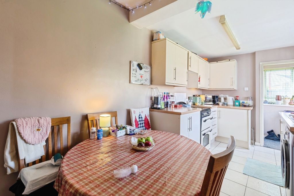 Property photo 2 of 14 Pbox-Img.Jpg