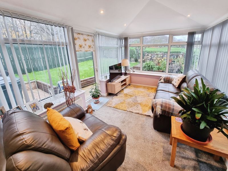 Property photo 3 of 12 Photo 6