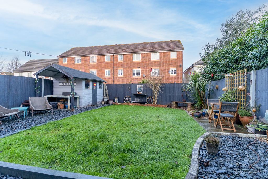 Property photo 2 of 26