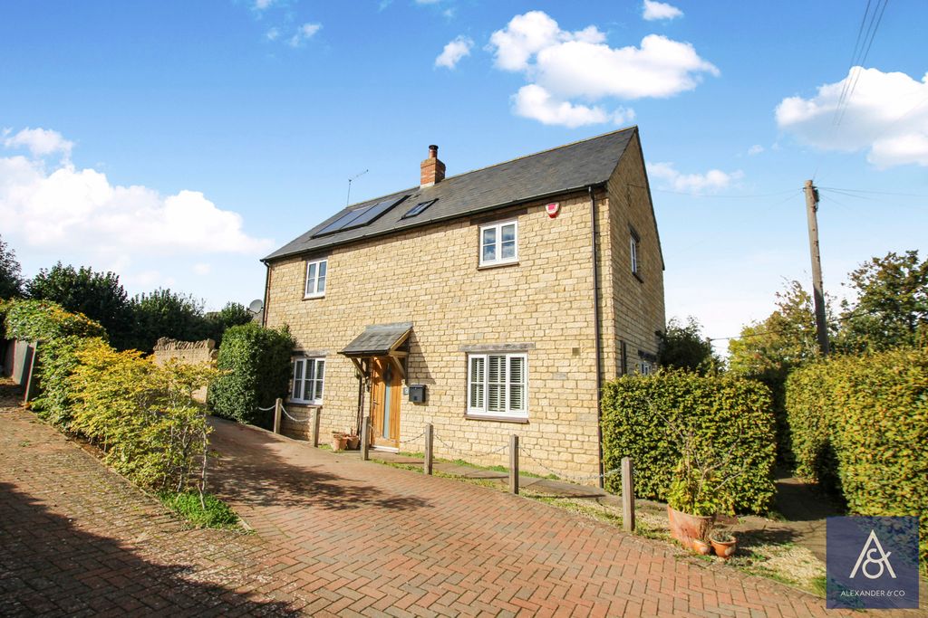 Property photo 1 of 19 Pbox-Img.Jpg