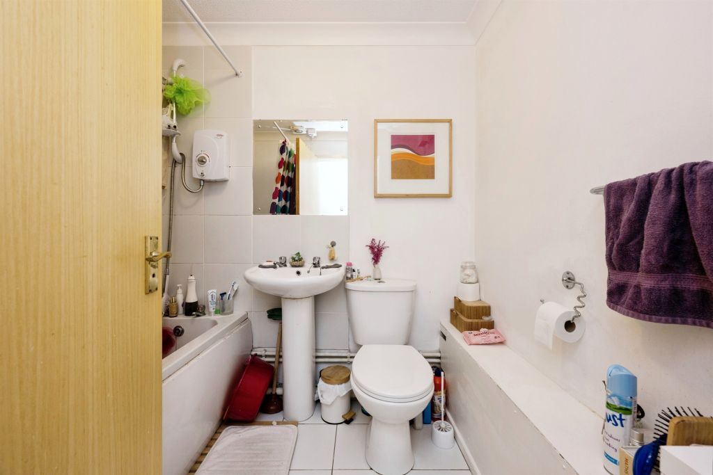 Property photo 3 of 13