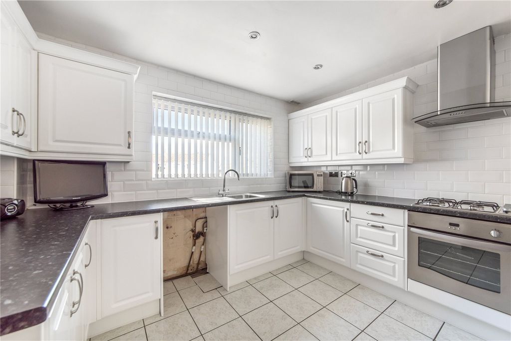 Property photo 3 of 18 Picture No. 17