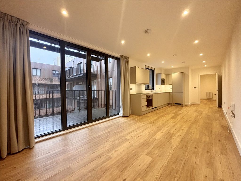 Property photo 1 of 31 Picture No. 03