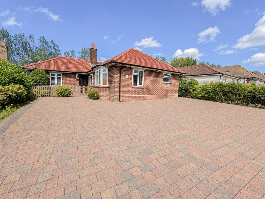 Property photo 1 of 21