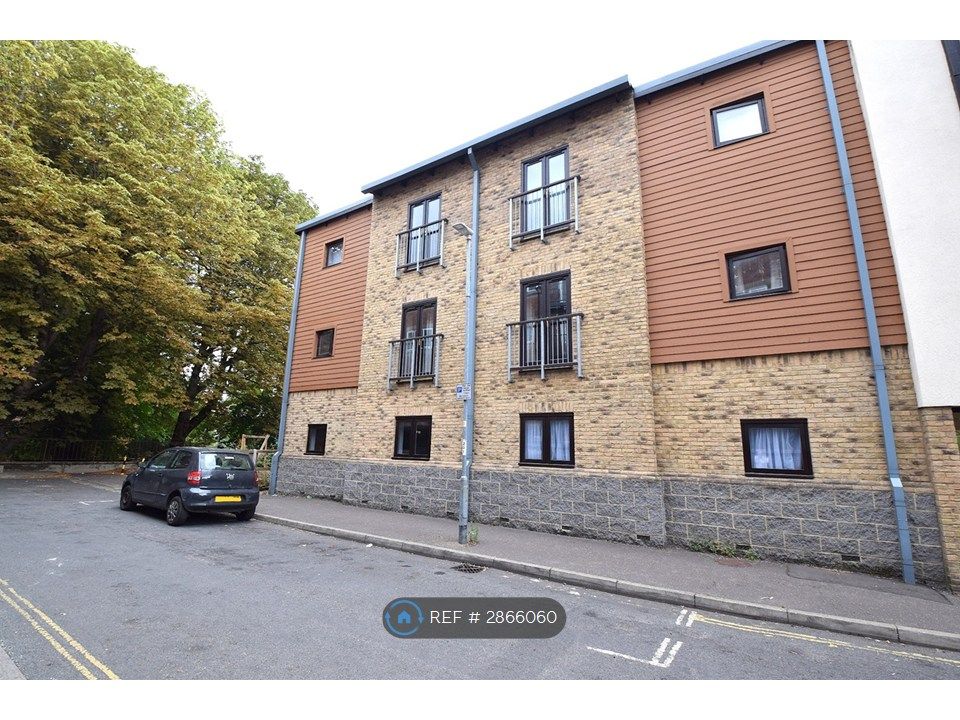 Property photo 1 of 6 Exterior