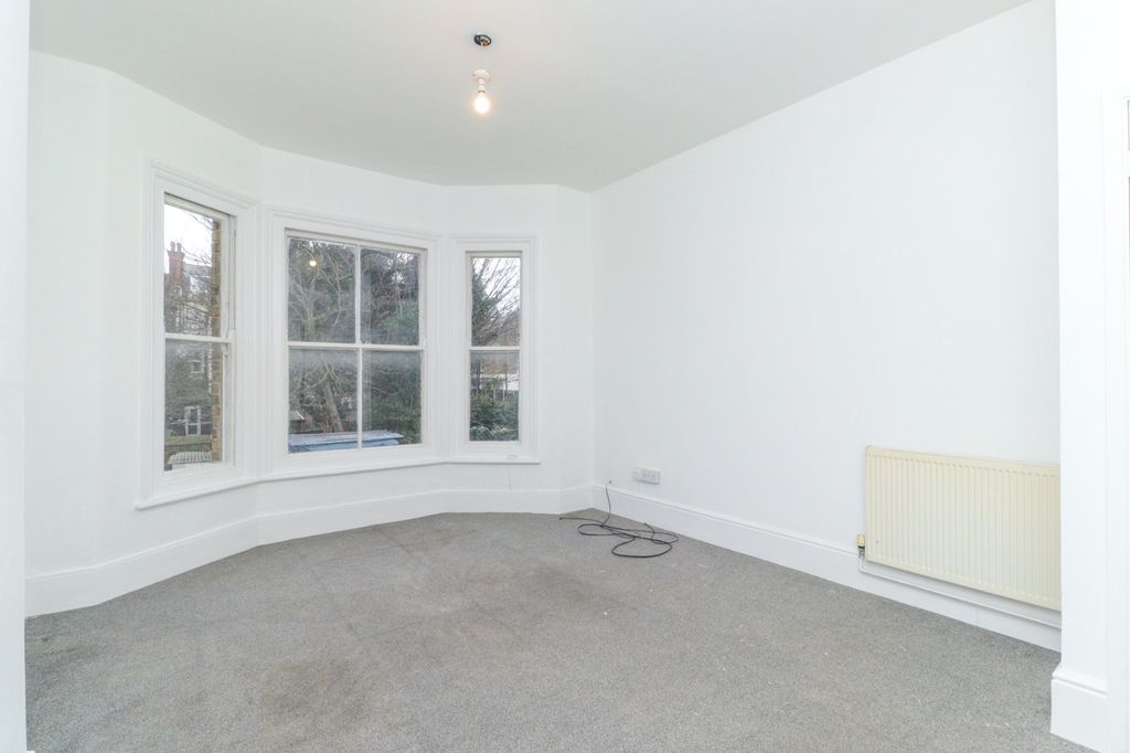 Property photo 2 of 9 Picture 2