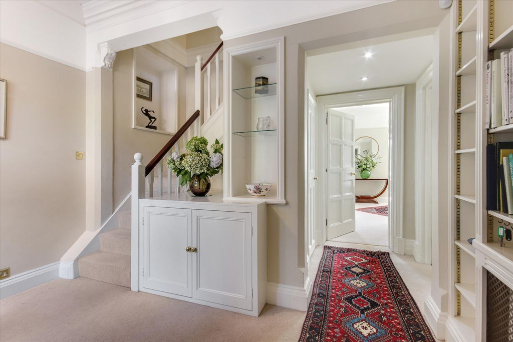 Property photo 3 of 23 Image