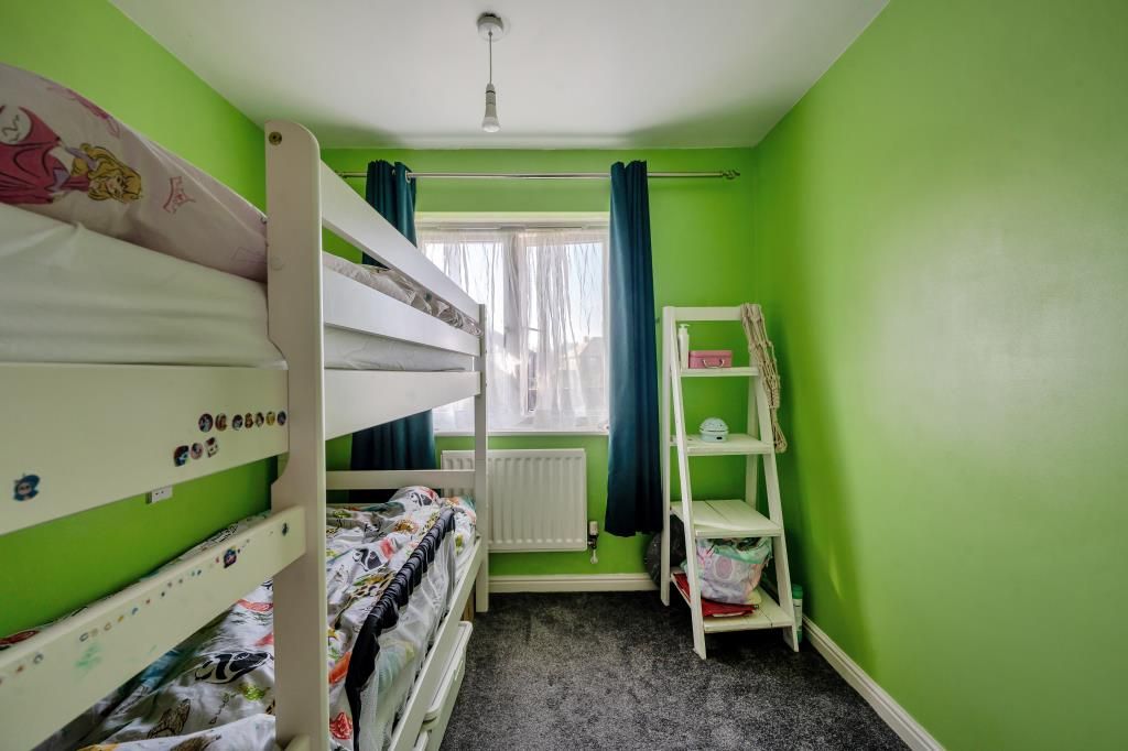 Property photo 2 of 19 Bedroom