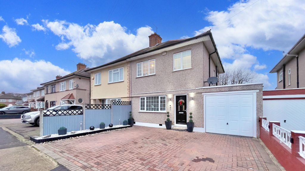 Property photo 1 of 35