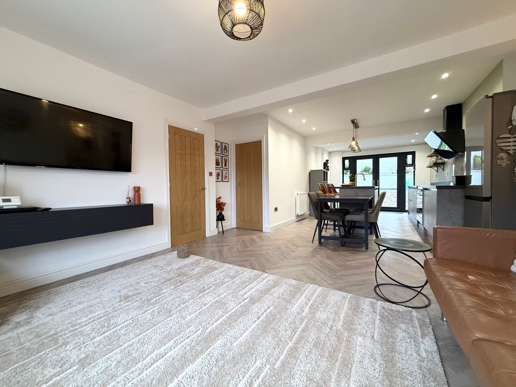 Property photo 3 of 25 Img_9949.Jpeg