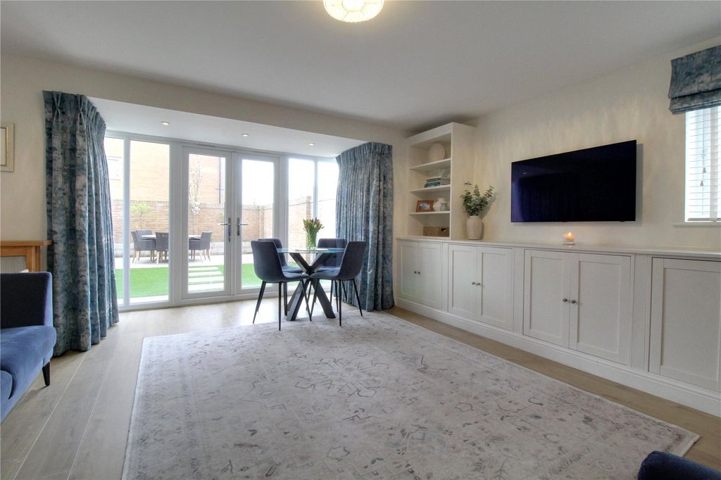 Property photo 2 of 25 Picture No. 22