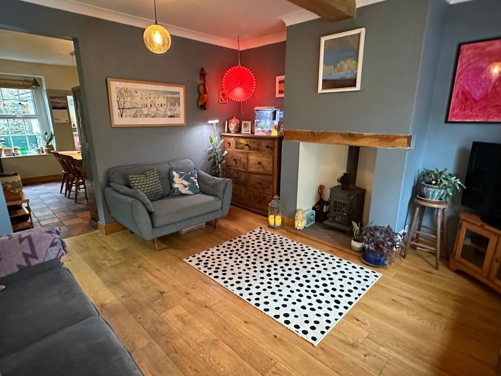 Property photo 3 of 18 Picture No. 02