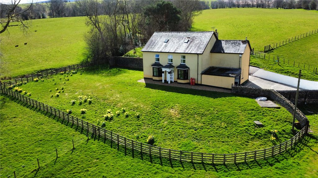 Property photo 2 of 46 Picture No. 02