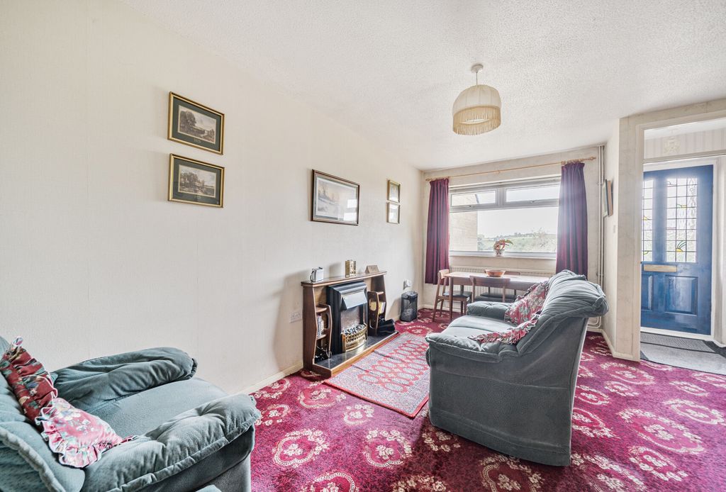 Property photo 3 of 19 1328791-17-687F58...