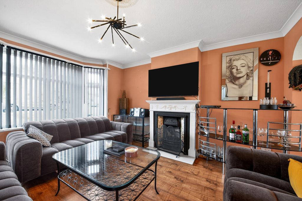 Property photo 2 of 20 Reception Room