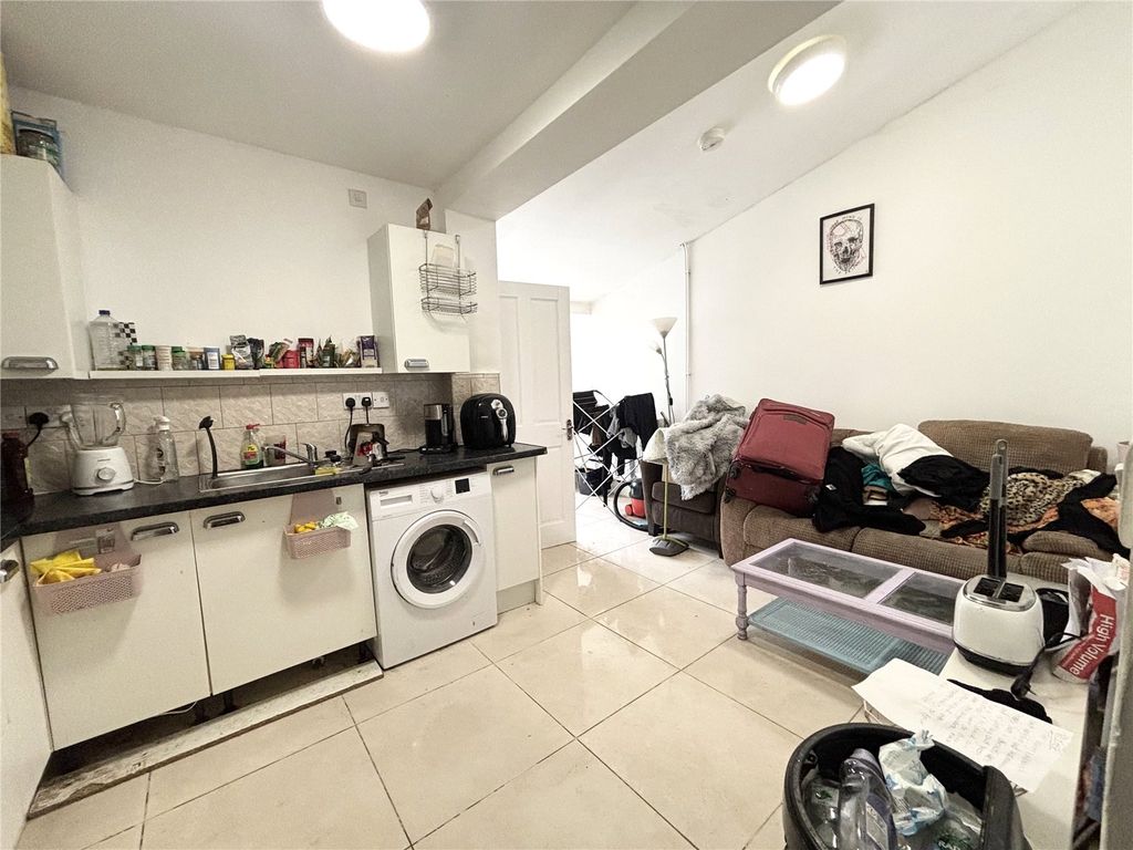 Property photo 3 of 5 Picture No. 01