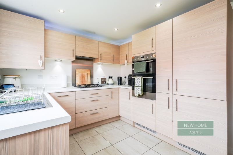 Property photo 2 of 24 Photo 8