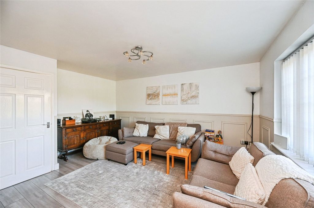 Property photo 3 of 14 Picture No. 05