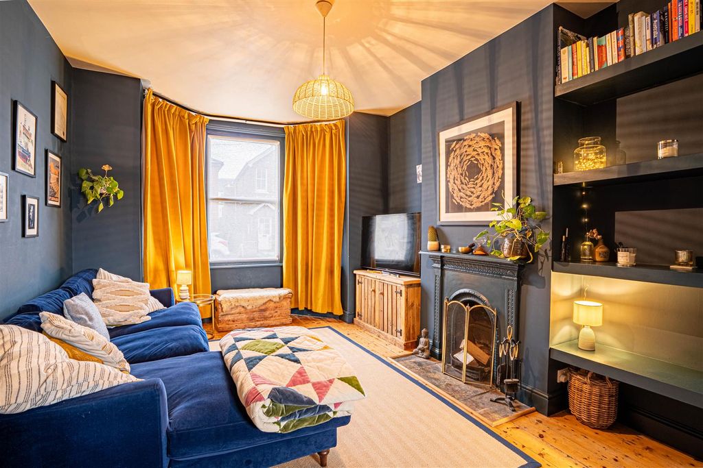 Property photo 2 of 29 Dsc06150-Hdr.Jpg