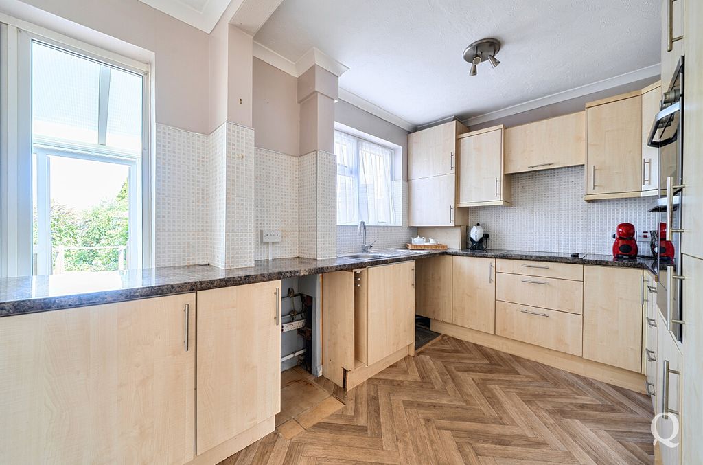 Property photo 2 of 25 dc871829-57Ec-4c2...