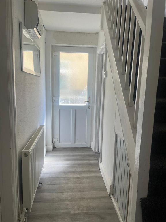 Property photo 1 of 8 Entrance  Front Door