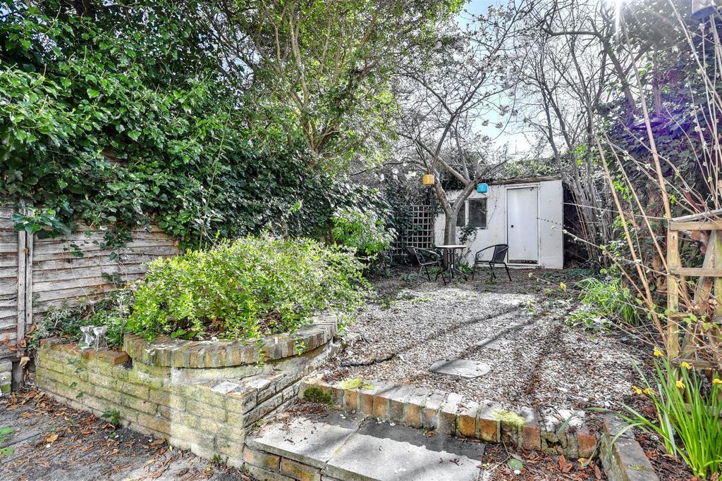 Property photo 2 of 21 Img (23).Jpg