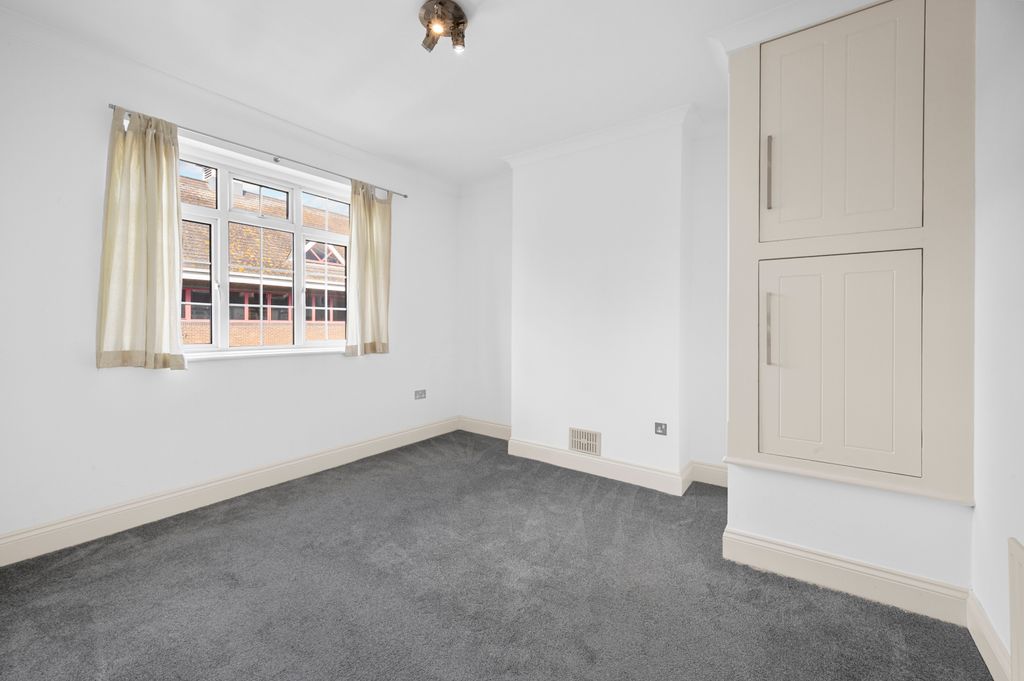 Property photo 3 of 10 Picture No. 11