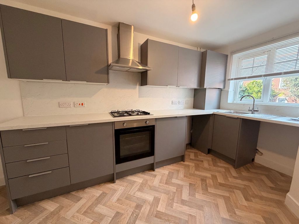 Property photo 3 of 16 Picture No. 22