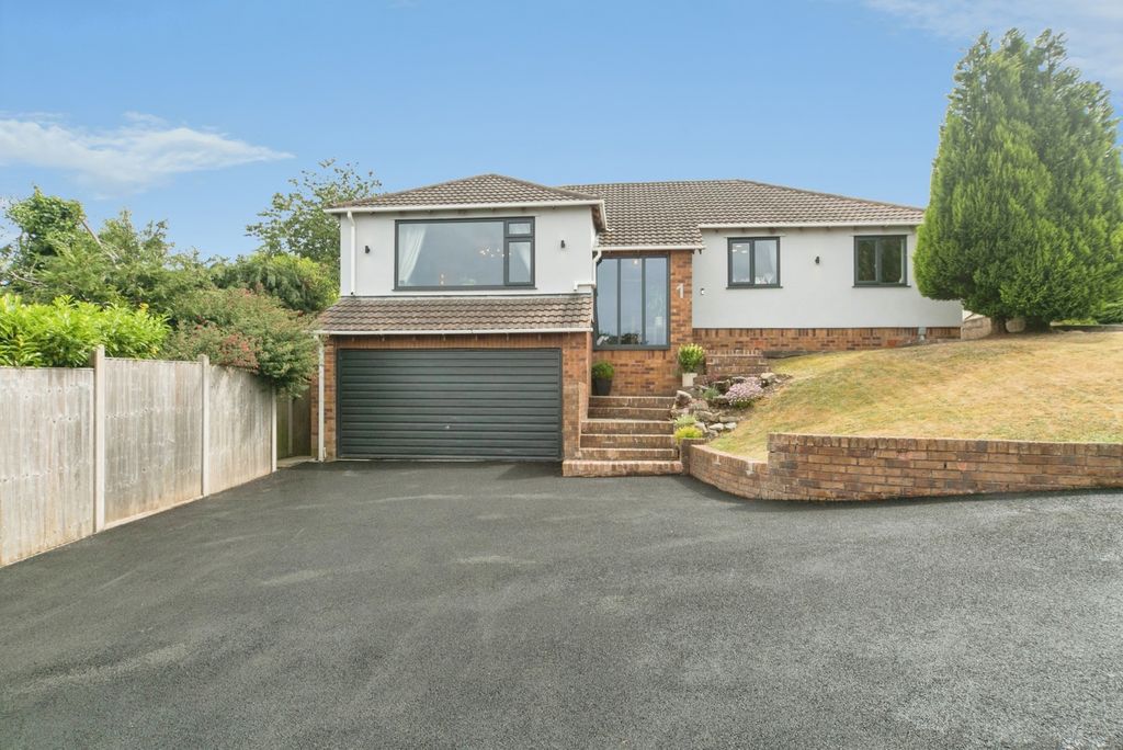 Property photo 2 of 30 Pbox-Img.Jpg