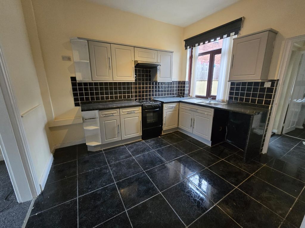 Property photo 3 of 7 Gallery