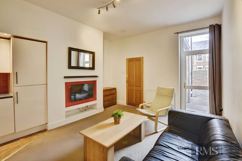 Property photo 2 of 9 Photo 8