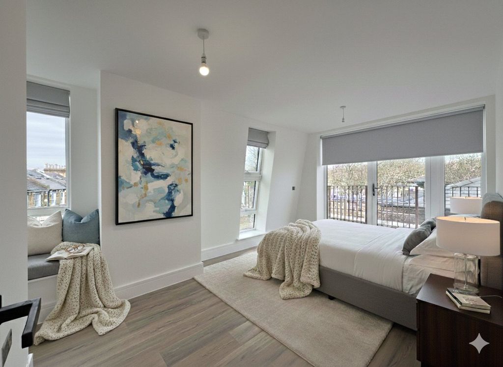 Property photo 2 of 5 Picture No. 12