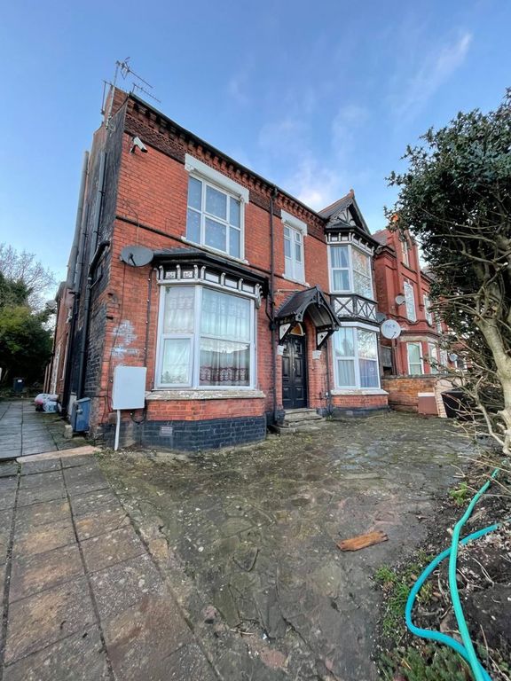 Property photo 1 of 5