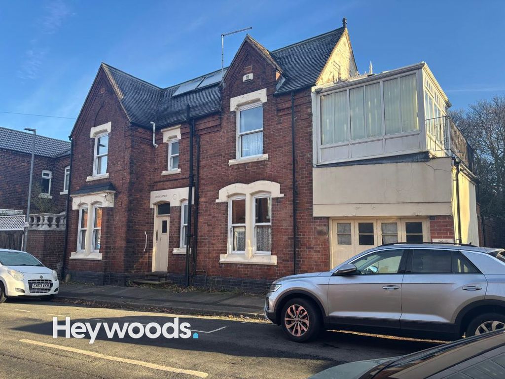 Property photo 1 of 14 1