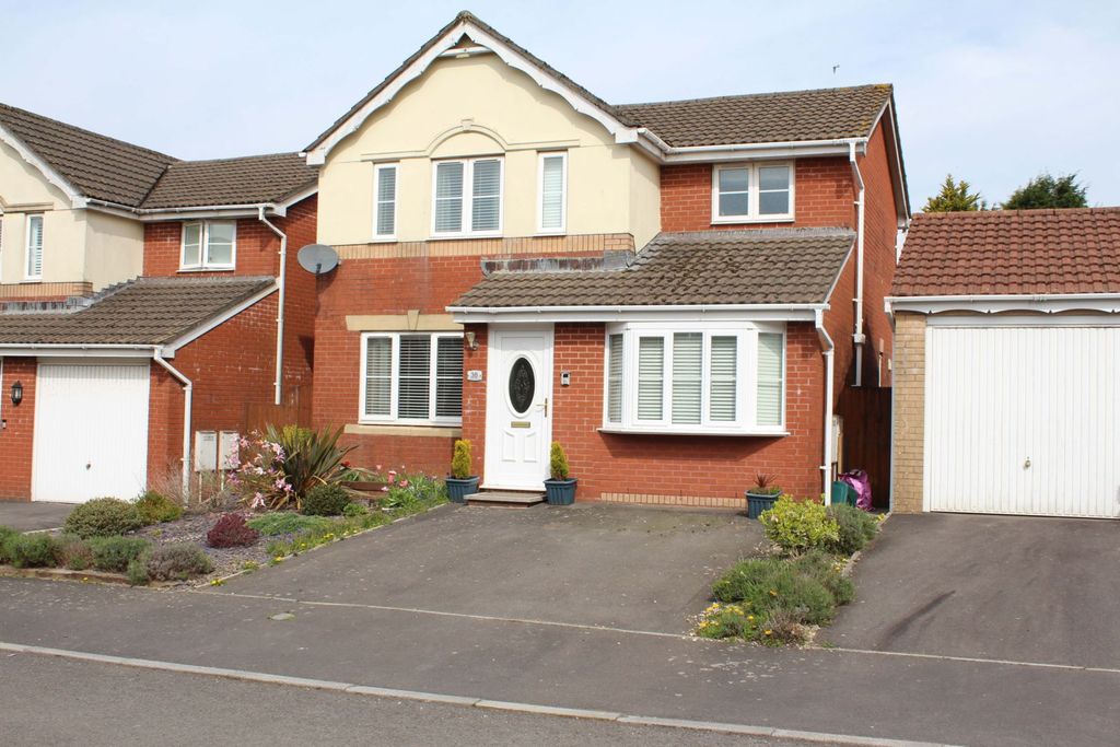 Property photo 1 of 27