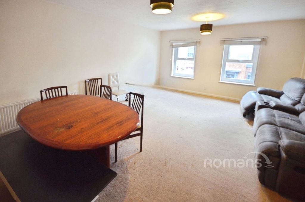 Property photo 1 of 14 Pbox-Img.Jpg