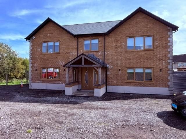Property photo 1 of 32 Canwch130.Jpg