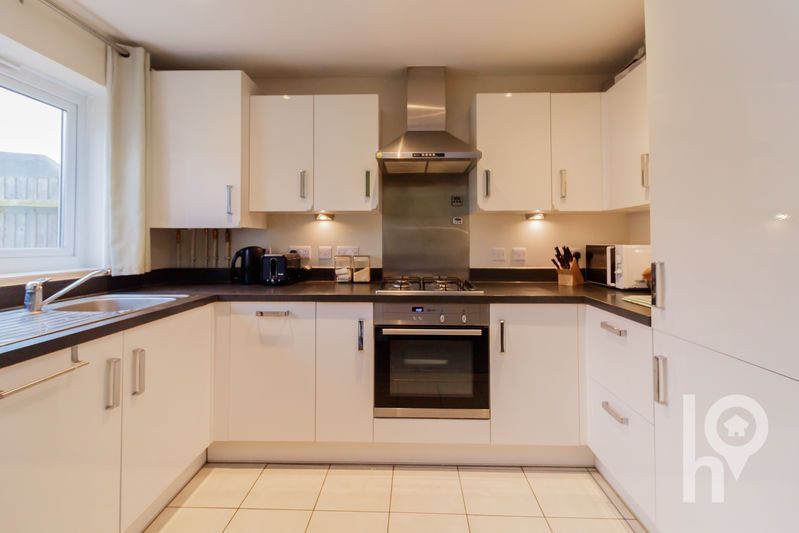 Property photo 2 of 10 Photo 9