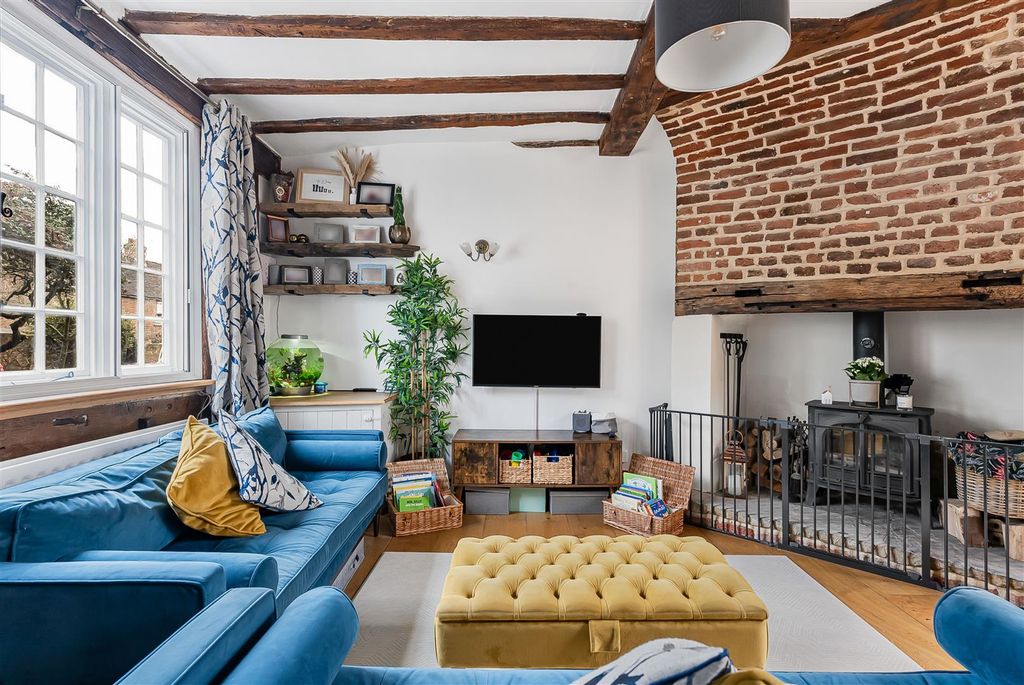 Property photo 2 of 32 31_73764.Jpg