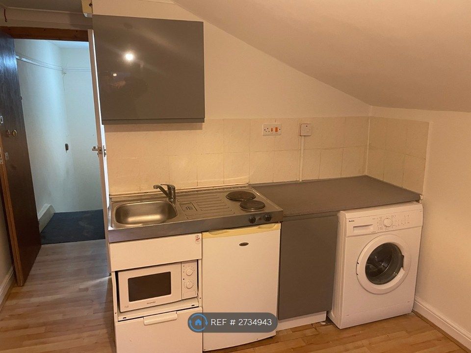 Property photo 1 of 3