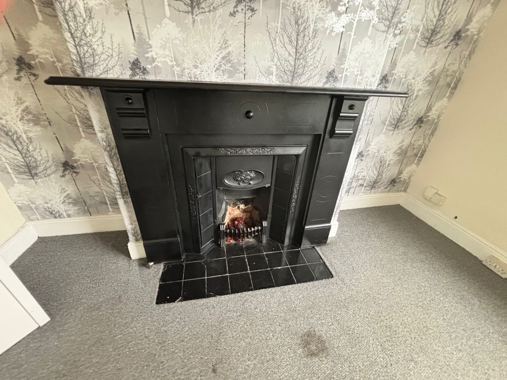 Property photo 3 of 11 Gallery