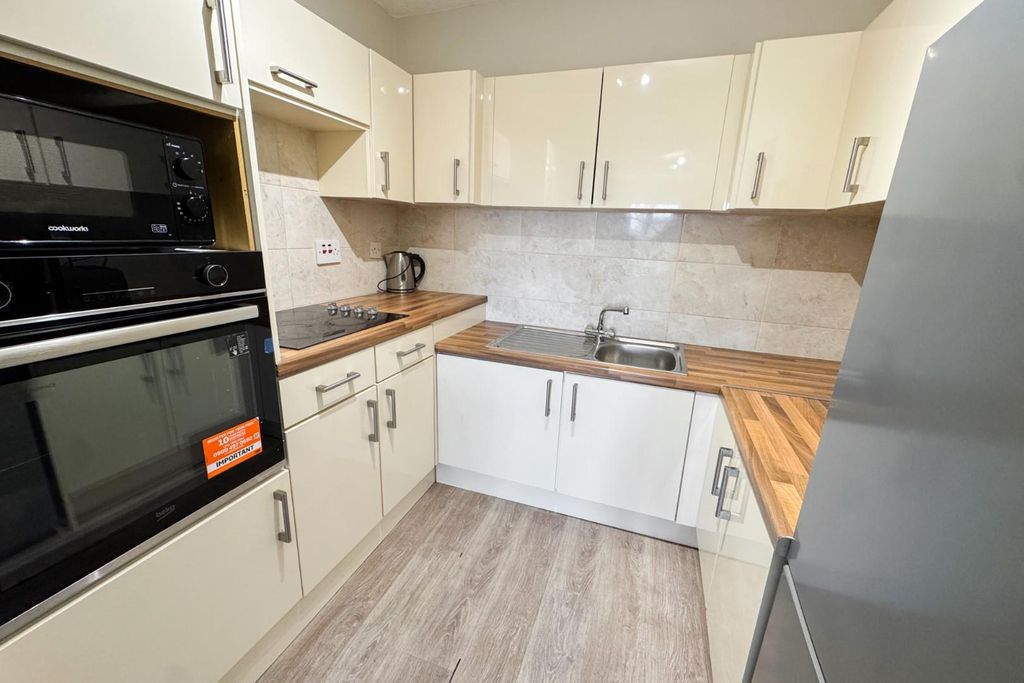 Property photo 3 of 16 3.Jpg