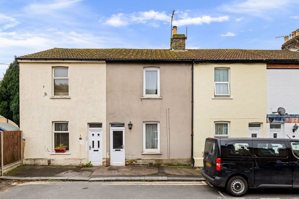 Property photo 1 of 9