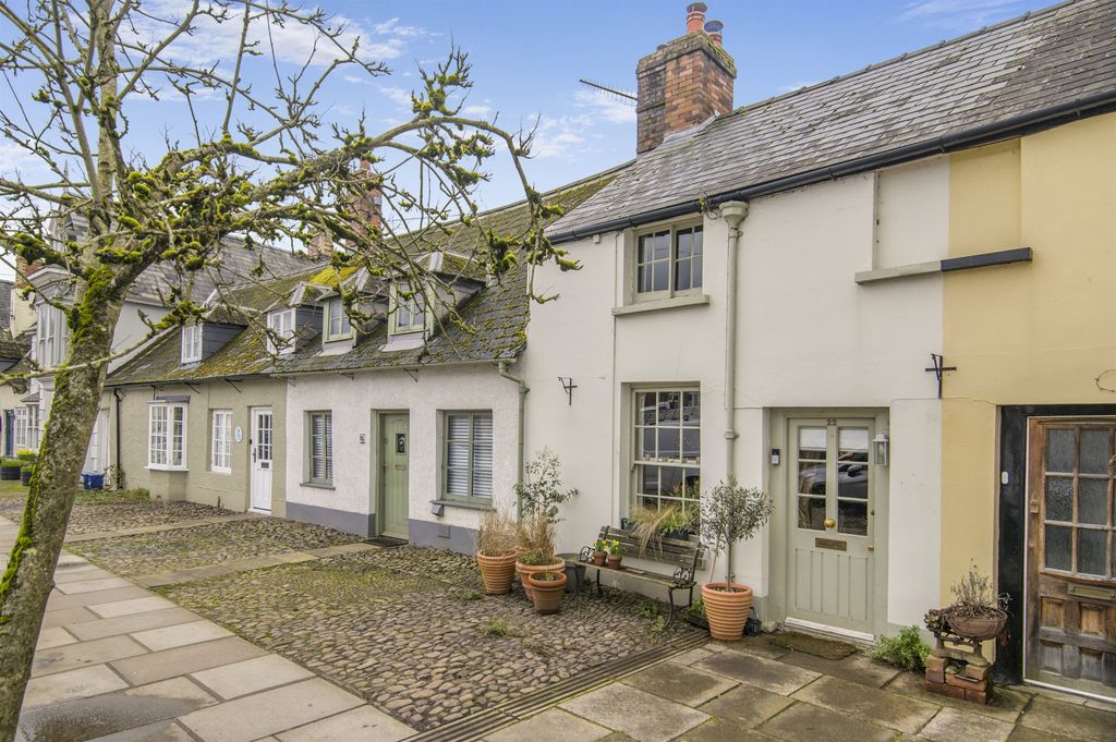 Property photo 1 of 22