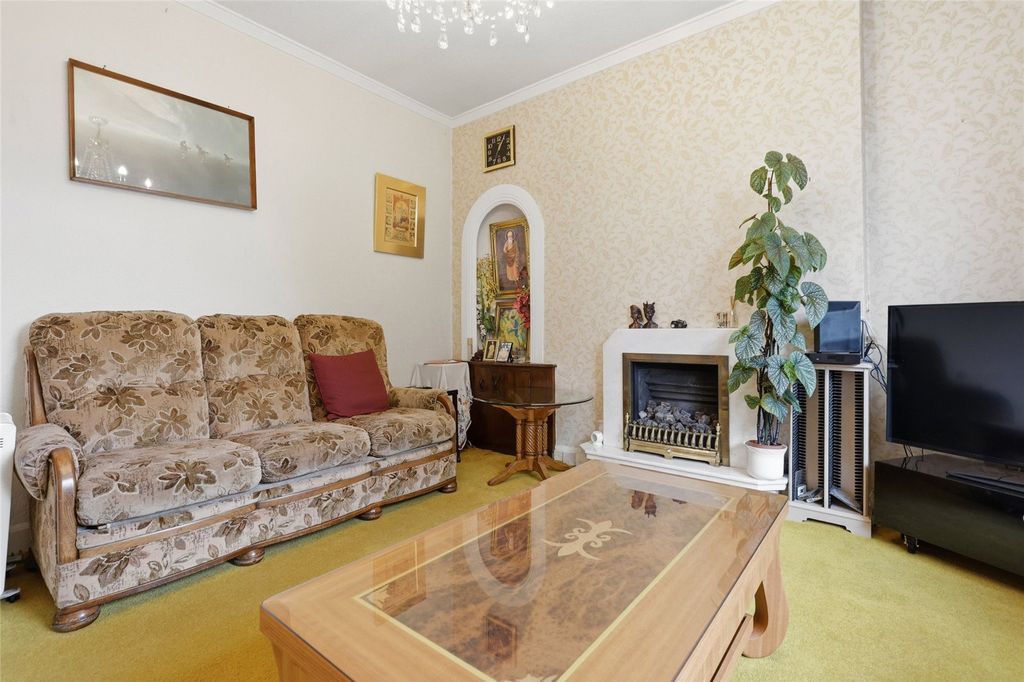 Property photo 3 of 38 Picture No. 34