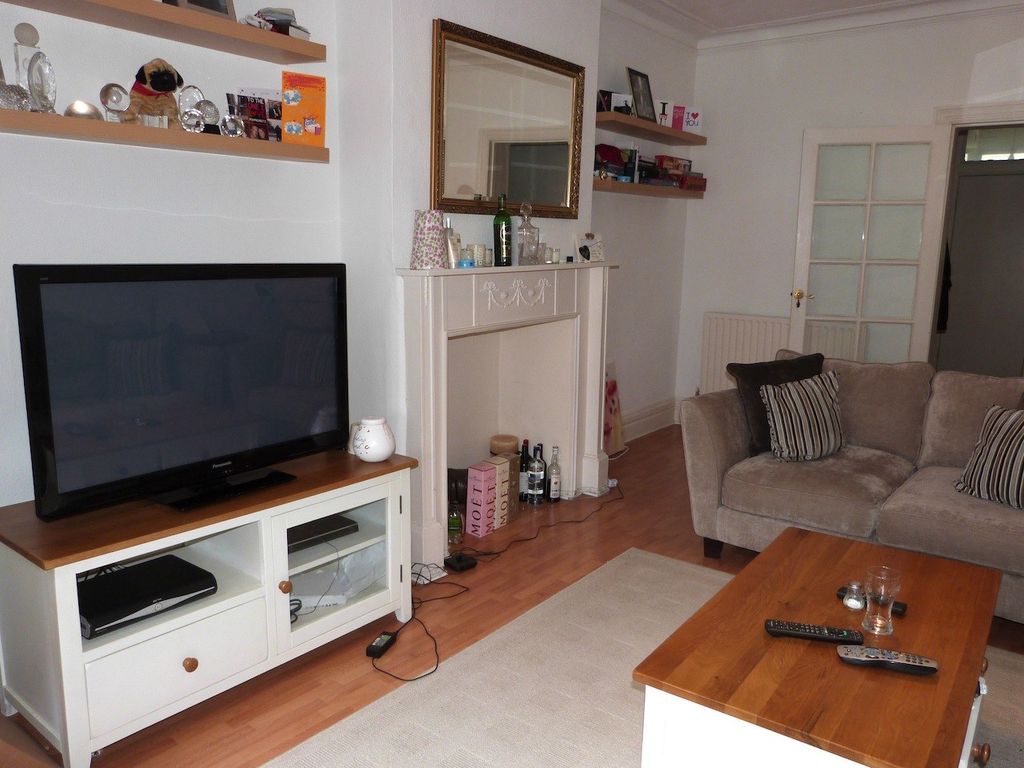 Property photo 2 of 7 Gallery